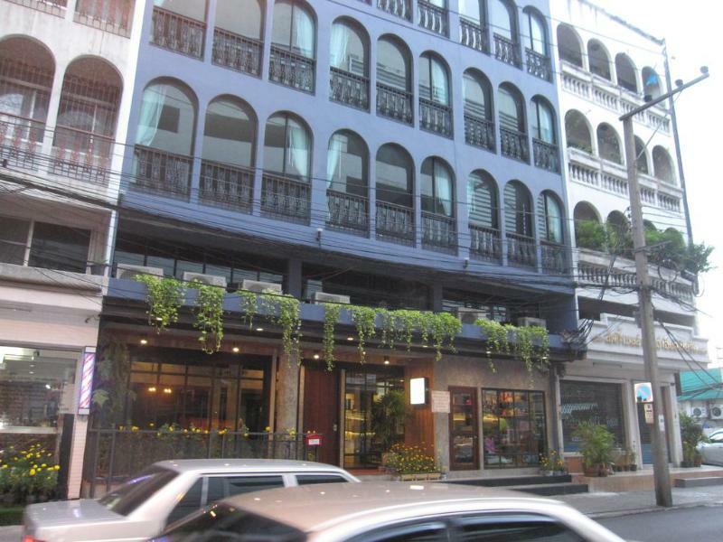 Zen Rooms Zleepmotion Bangkok Exterior photo