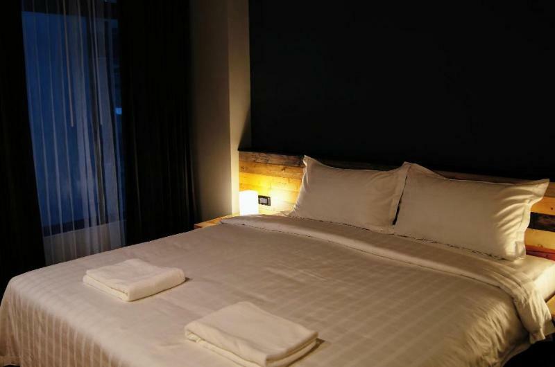 Zen Rooms Zleepmotion Bangkok Exterior photo